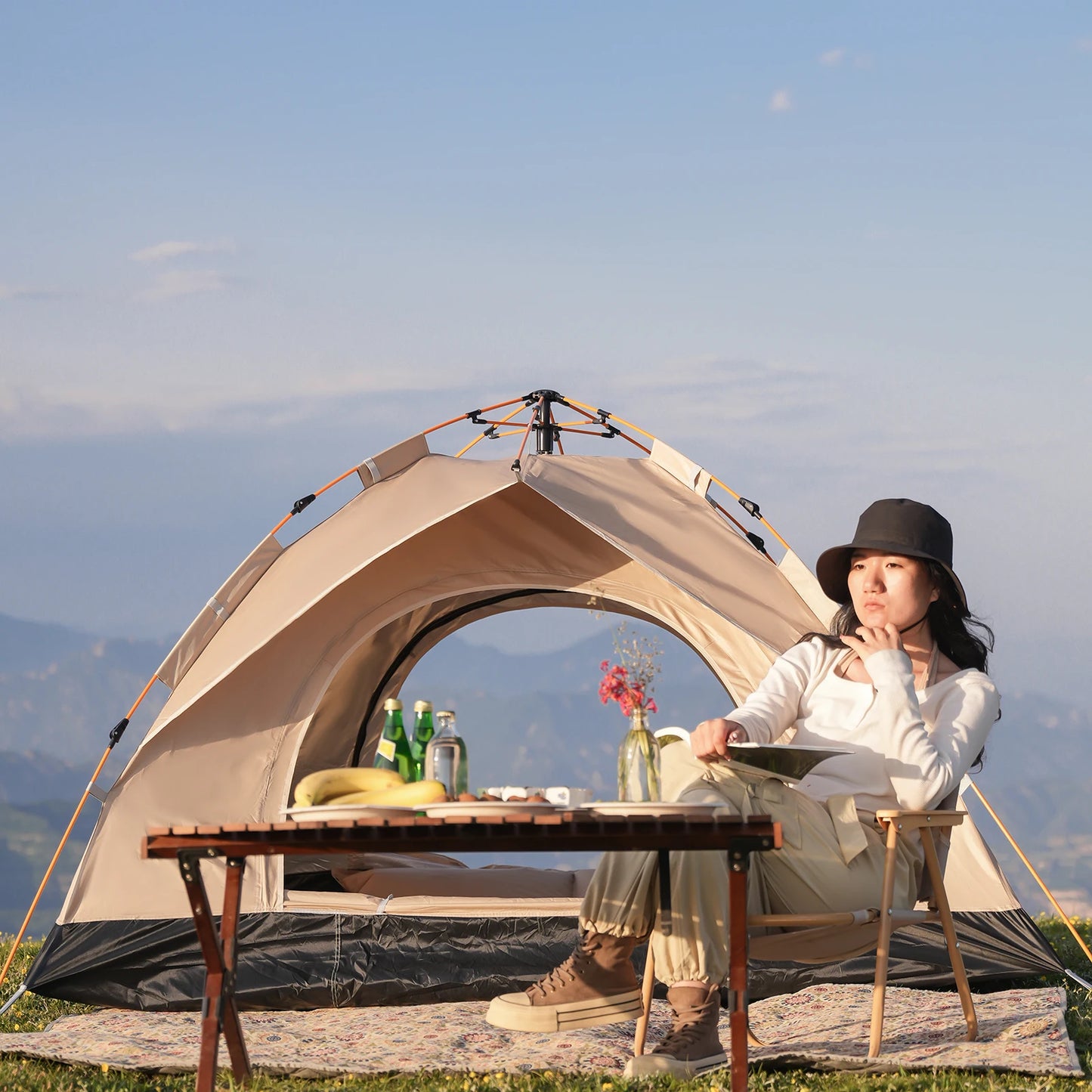 2-4 Person Camping Windproof Tents, Easy To Set Up, lightweight