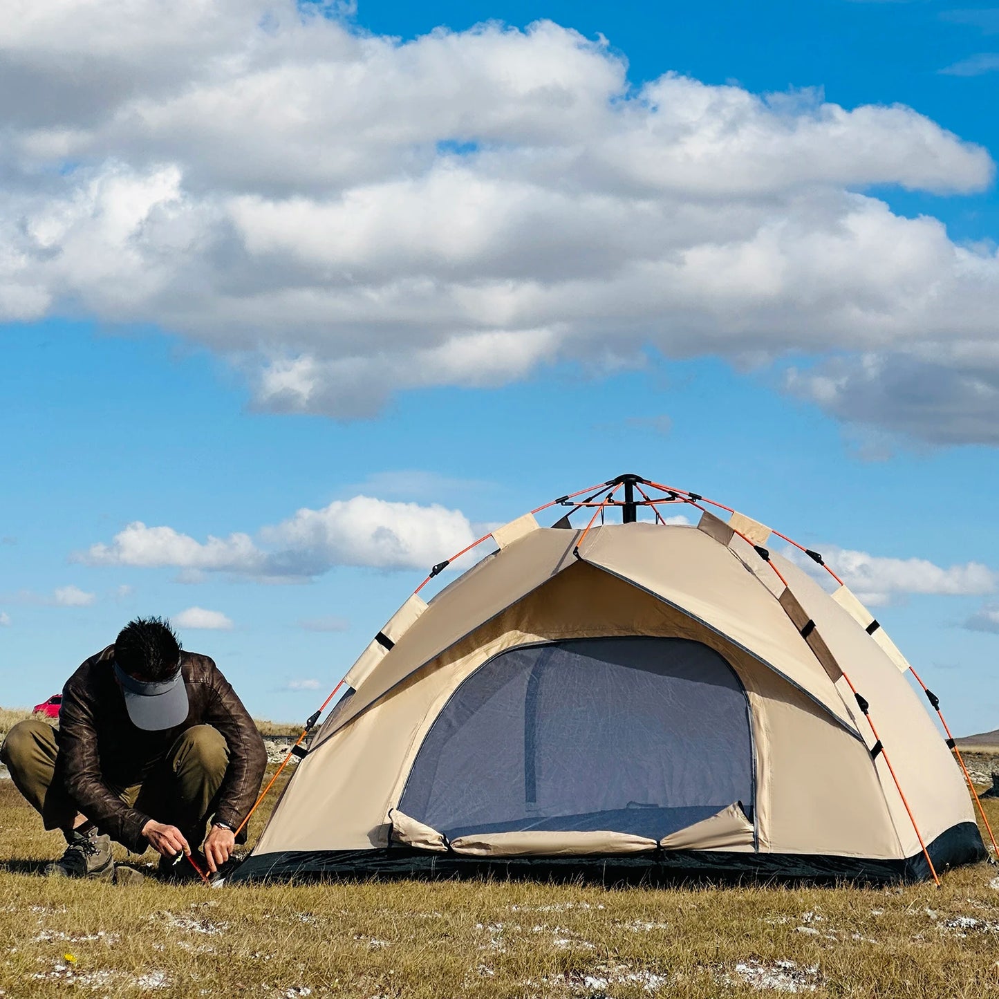 2-4 Person Camping Windproof Tents, Easy To Set Up, lightweight